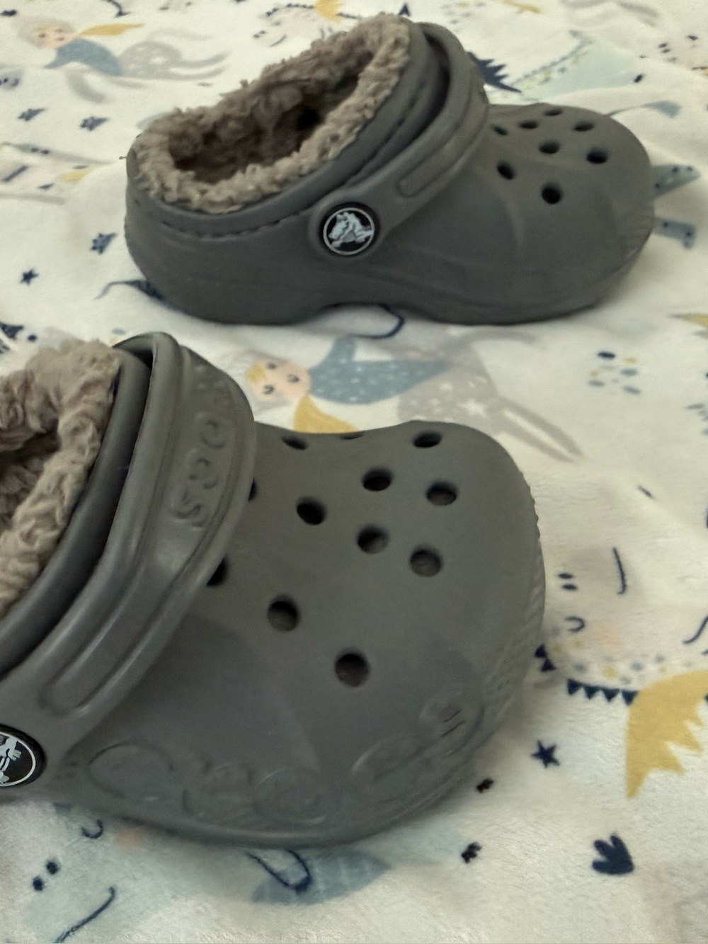 CROCS Kids Lined Clog in Gray